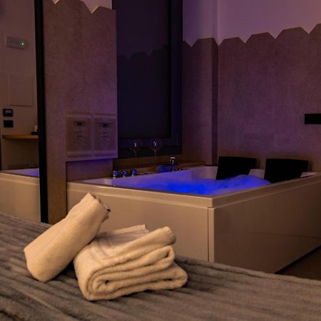 Sardinian Days - Suites & Rooms Каляри Екстериор снимка